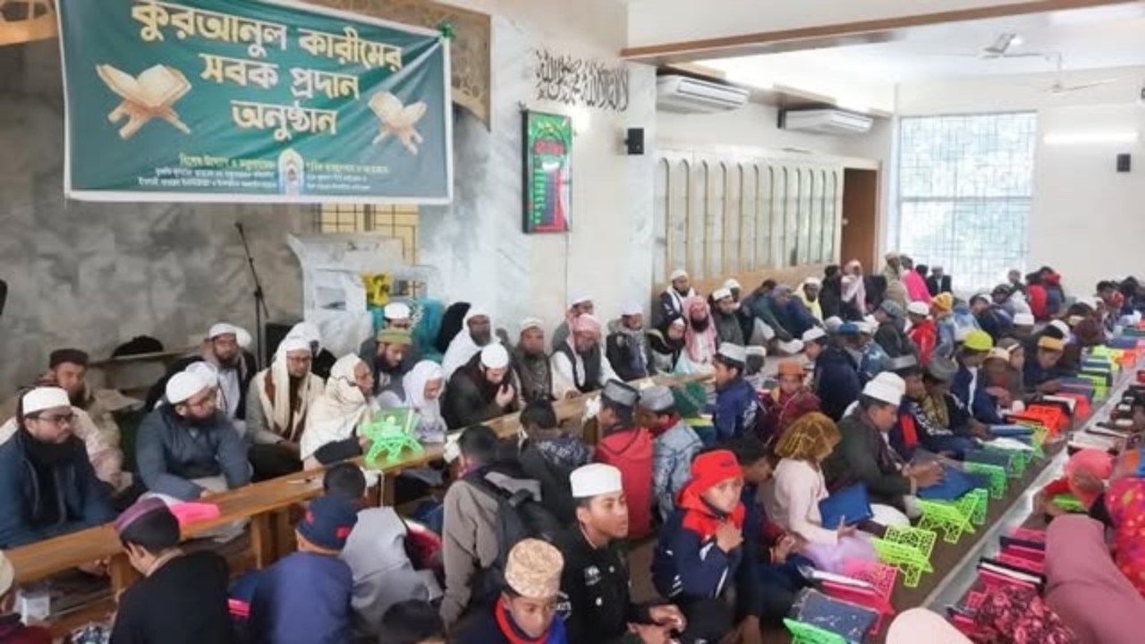 কোরআনের সবক নিলো ৩৬ মক্তবের ২৭০ শিশু